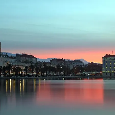 Val * Split