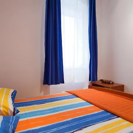 Apartment Val Apartments *